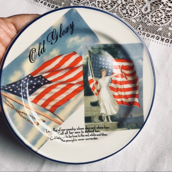 Rosanna Old Glory Porcelain Plate Made in Italy - Picture 3 of 5